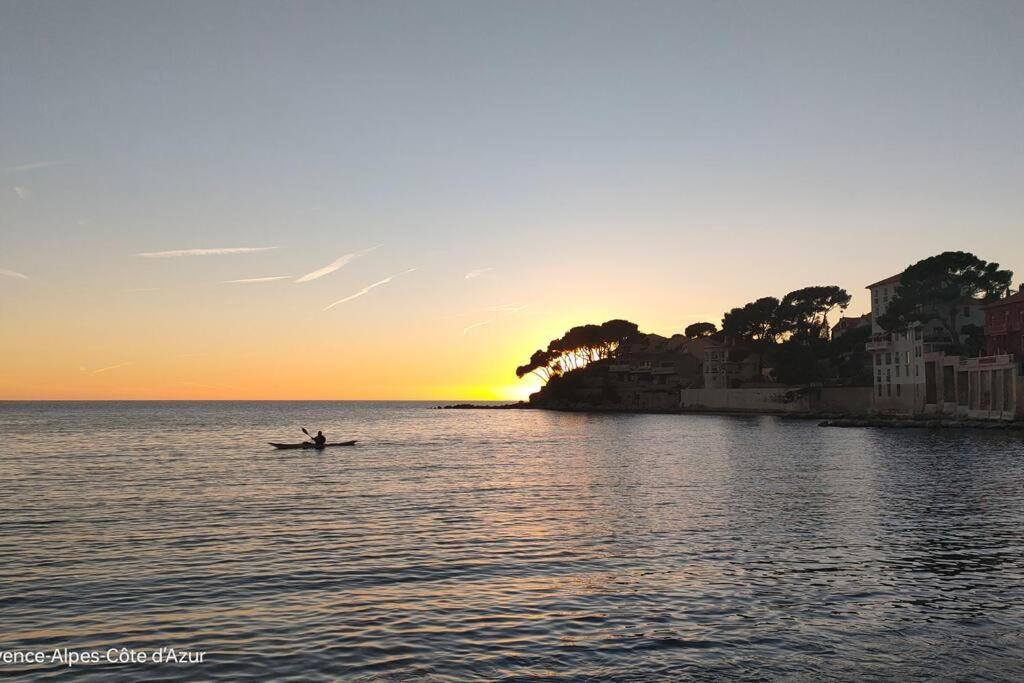 Moderne Sur Les Hauts De * Bandol