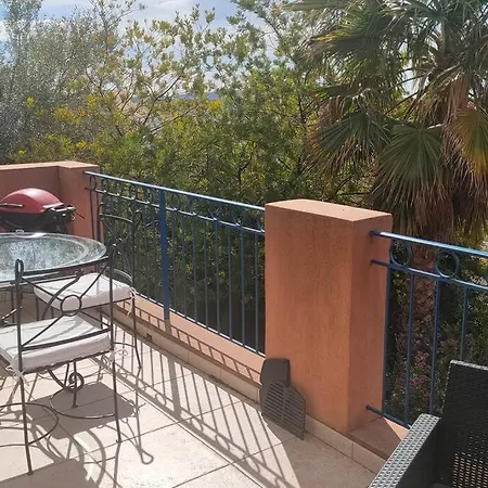 Appartement Moderne Sur Les Hauts De Bandol Exterior foto