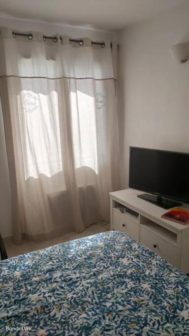 Apartment Moderne Sur Les Hauts De Bandol