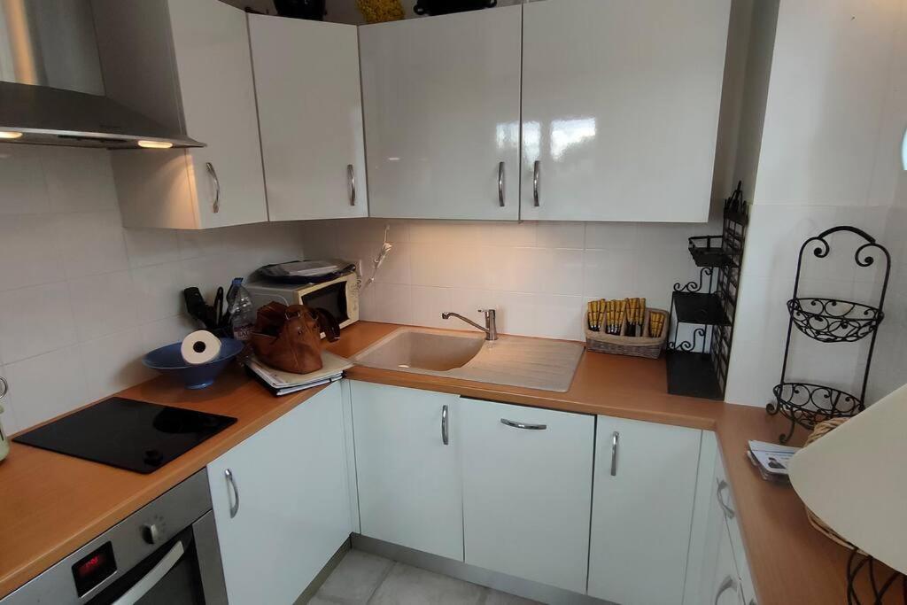 Moderne Sur Les Hauts De Apartment Bandol