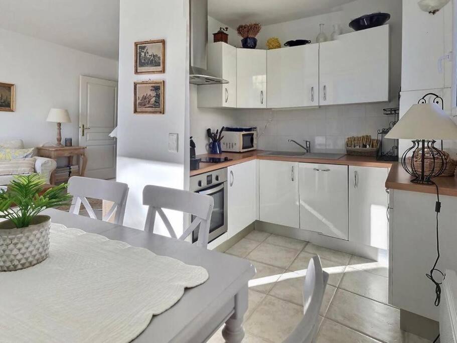 Moderne Sur Les Hauts De Bandol